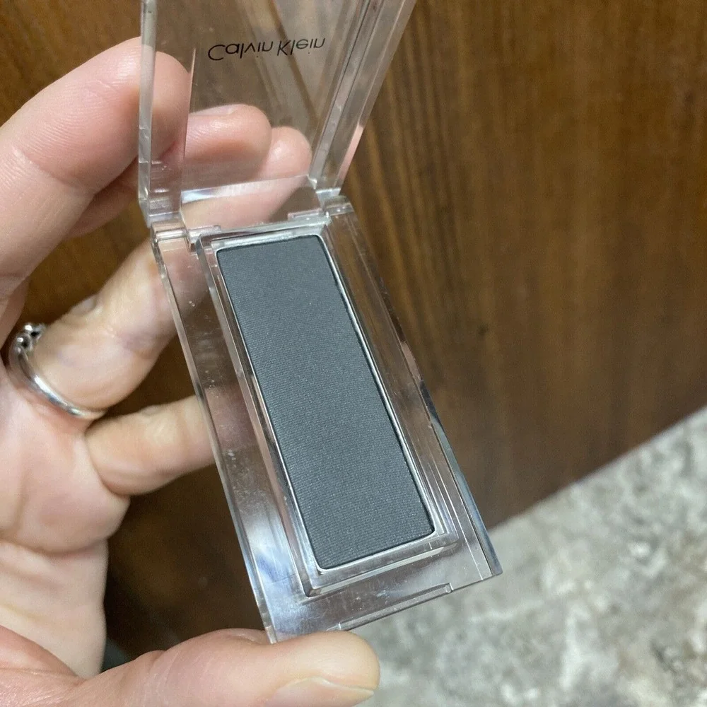 Calvin‎ Klein Eyeshadow #25 Black Jade NWOB Full Size Eye Shadow Rare